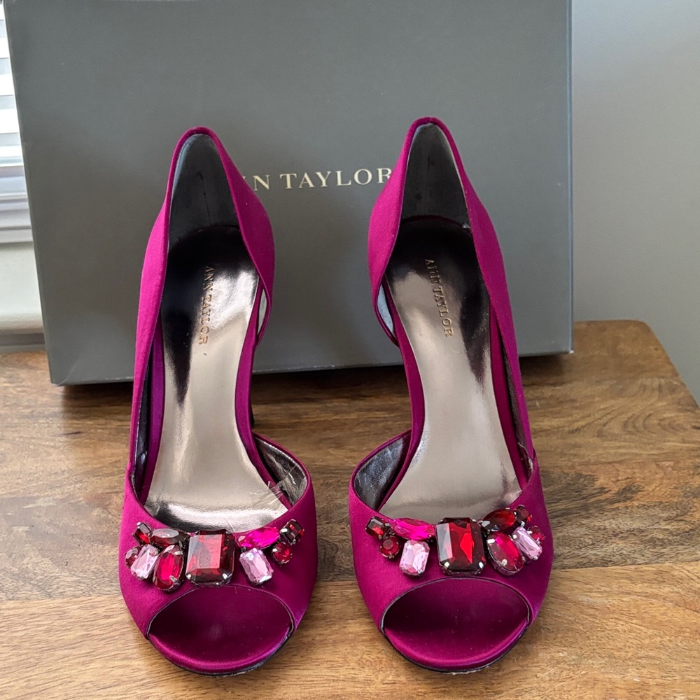 Ann Taylor Fuchsia Jewel Embellished Heels